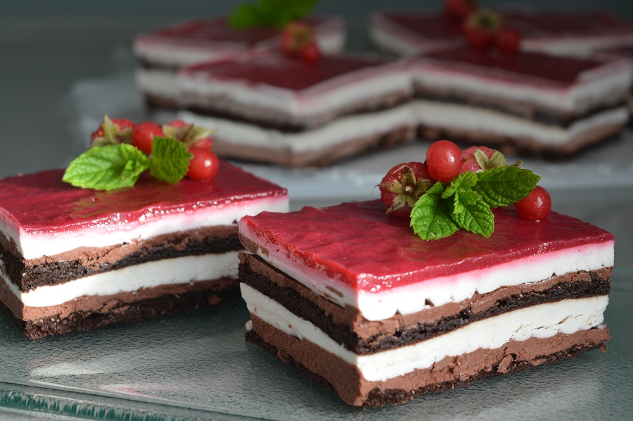 Trancetti Con Mascarpone Cioccolato E Frutti Di Bosco La Pasticceria